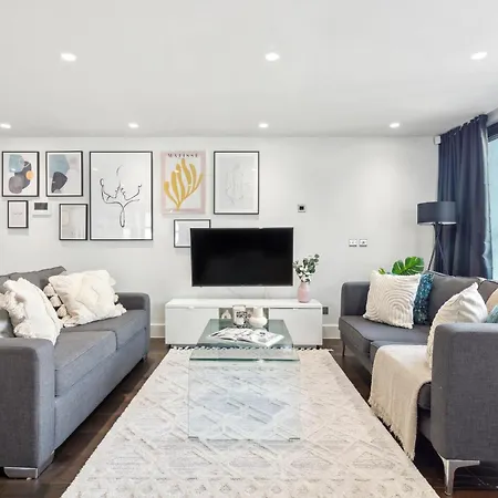 3Br Penthouse With Terrace - Cityapartmentstay